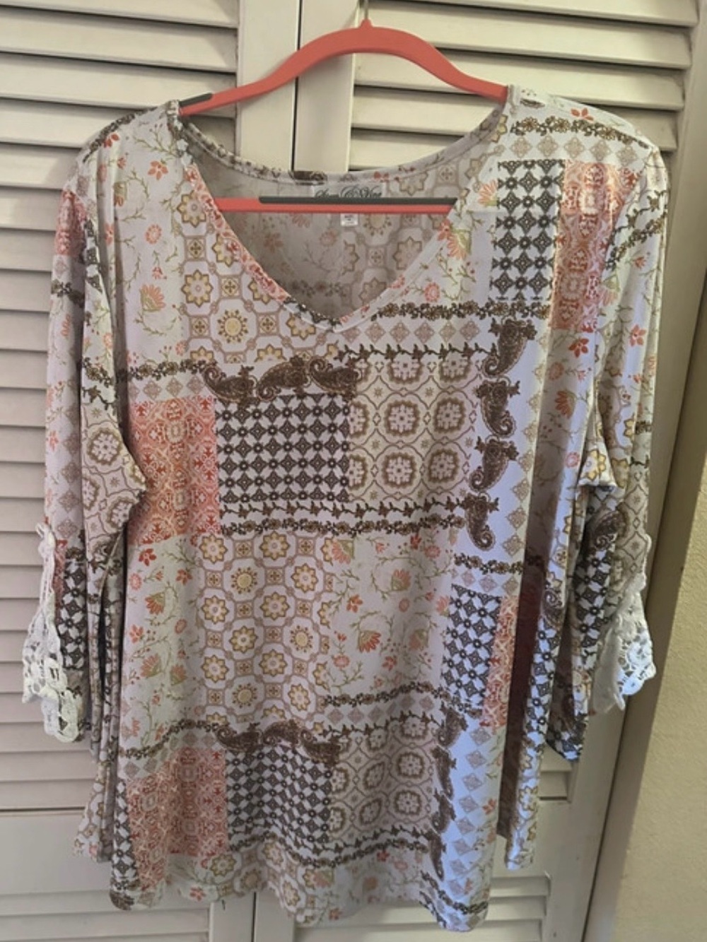 Boho Patchwork V-Neck Tunic Top in Cream